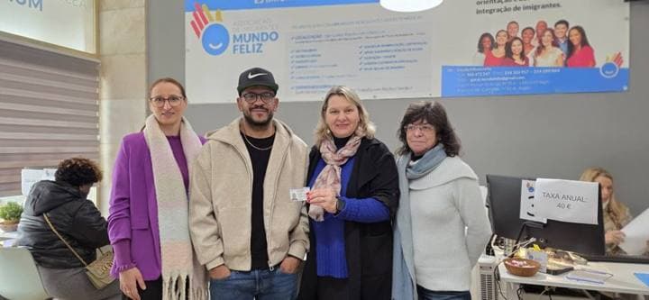 Associado da Mundo Feliz com o título de residência aprovado